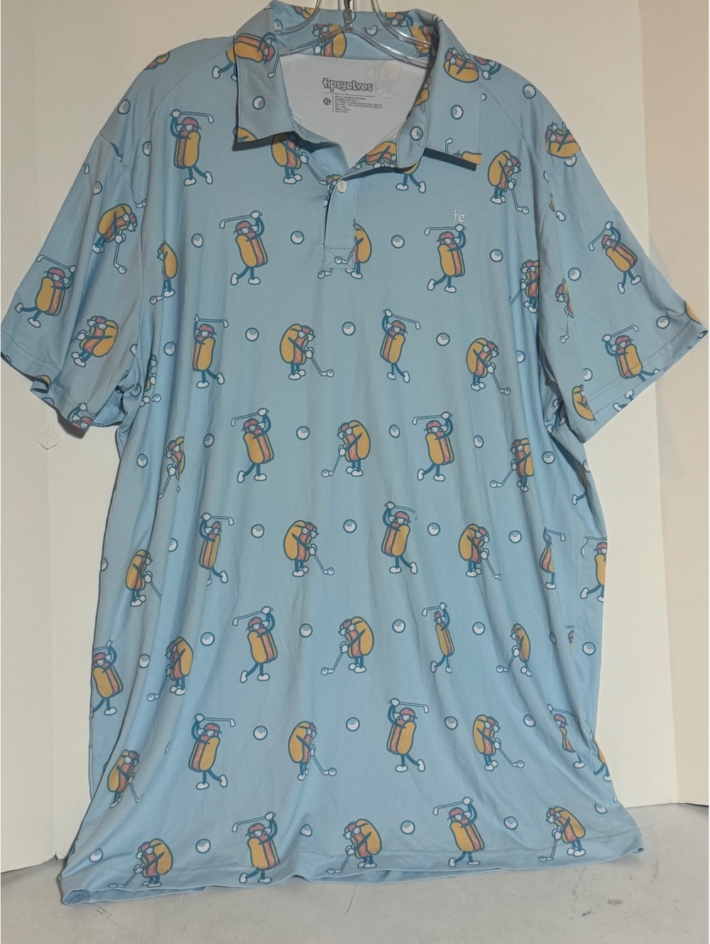 Tipsy Elves Sizzlin Swing Golf Polo XL w/hotdog-playing-golf